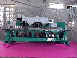 沖孔縫制一體機(jī)